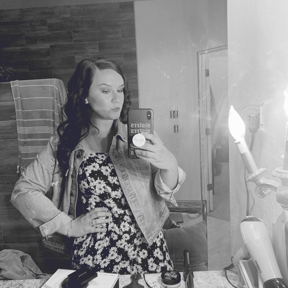 Meet your Posher, Dori - Picture 1 of 1